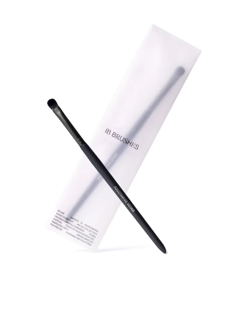ADV 02 Pincel plano mini - IBbrushes x Agustina De Veras