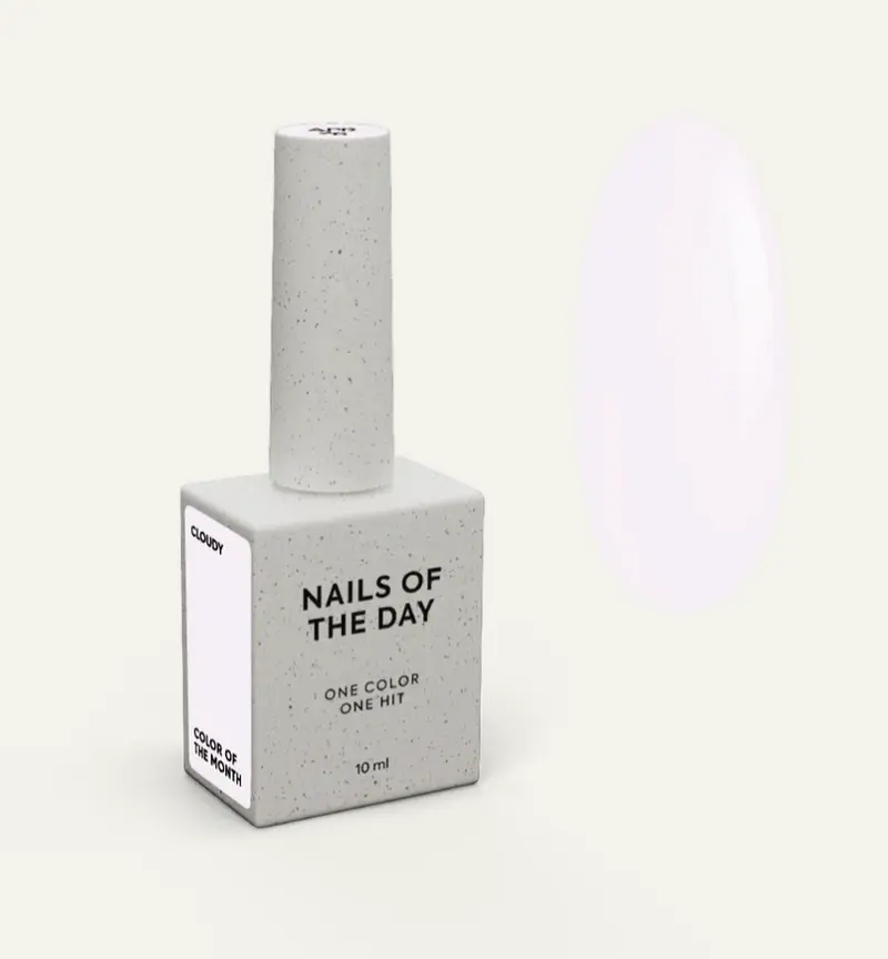 NAILSOFTHEDAY Color del Mes Abril 2026 — Cloudy Blanco lechoso con un delicado velo rosado, cobertura en una capa, 10 ml