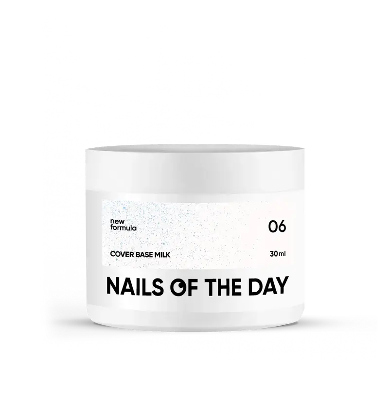 Nailsoftheday Cover Base NEW Formula Milk 06 — base camufladora lechosa y semitransparente con brillo azul que genera un efecto de tono más frío, 30 ml
