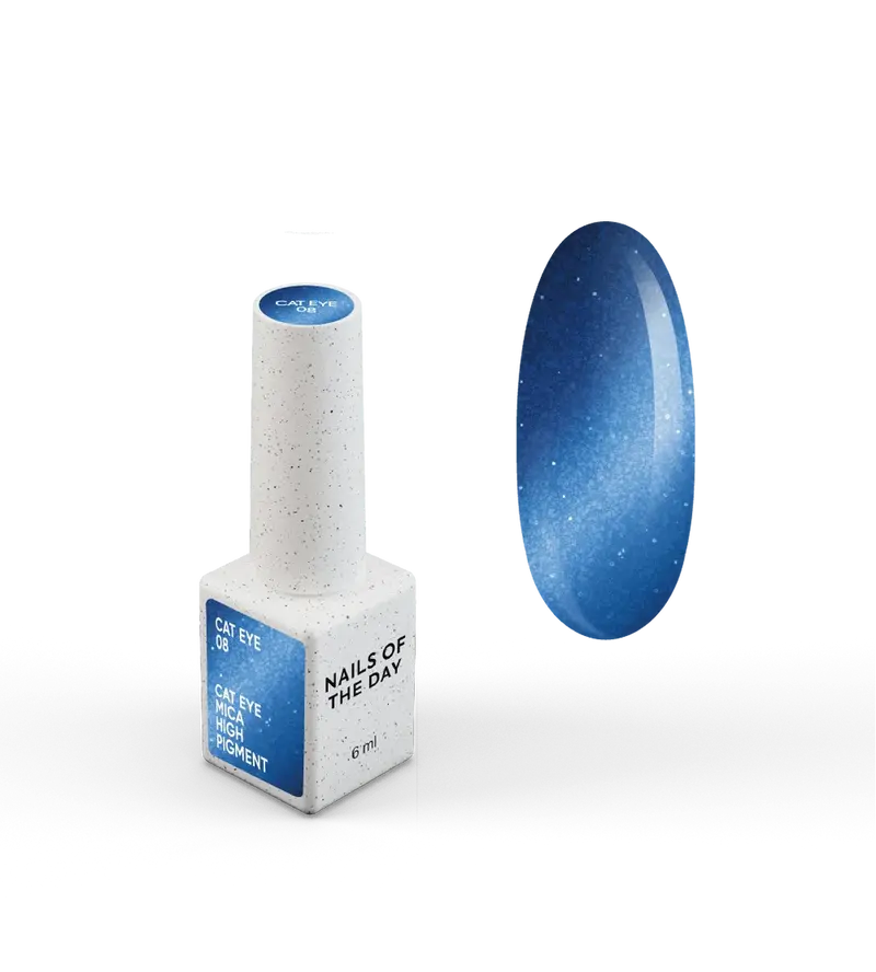 NAILSOFTHEDAY Gel Polish Cat Eye 08 — esmalte semipermanente azul efecto ojo de gato con partículas metálicas finas y un ligero efecto reflectante. Cobertura total en una sola capa. 6 ml.