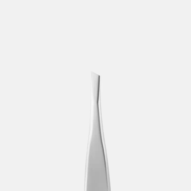 Pinza para cejas Pro Expert 20 Type 4 - Staleks