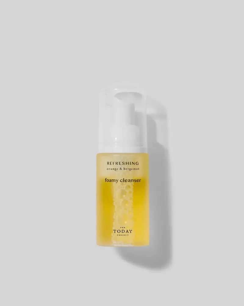 REFRESHING FOAMY CLEANSER | 200ML