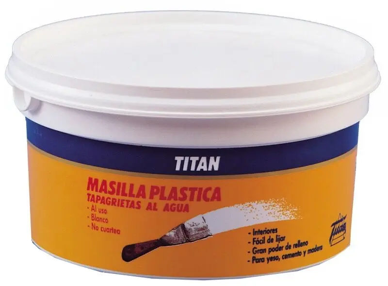 Titan Masilla Plastica Tapagrietas Al Agua 750 Ml